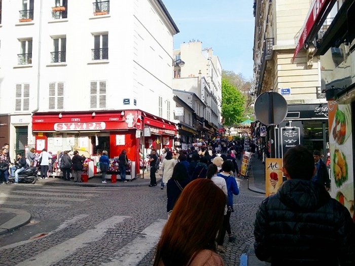 モンマルトルの丘 - フランスパリ - 世界を旅するフォトブログ