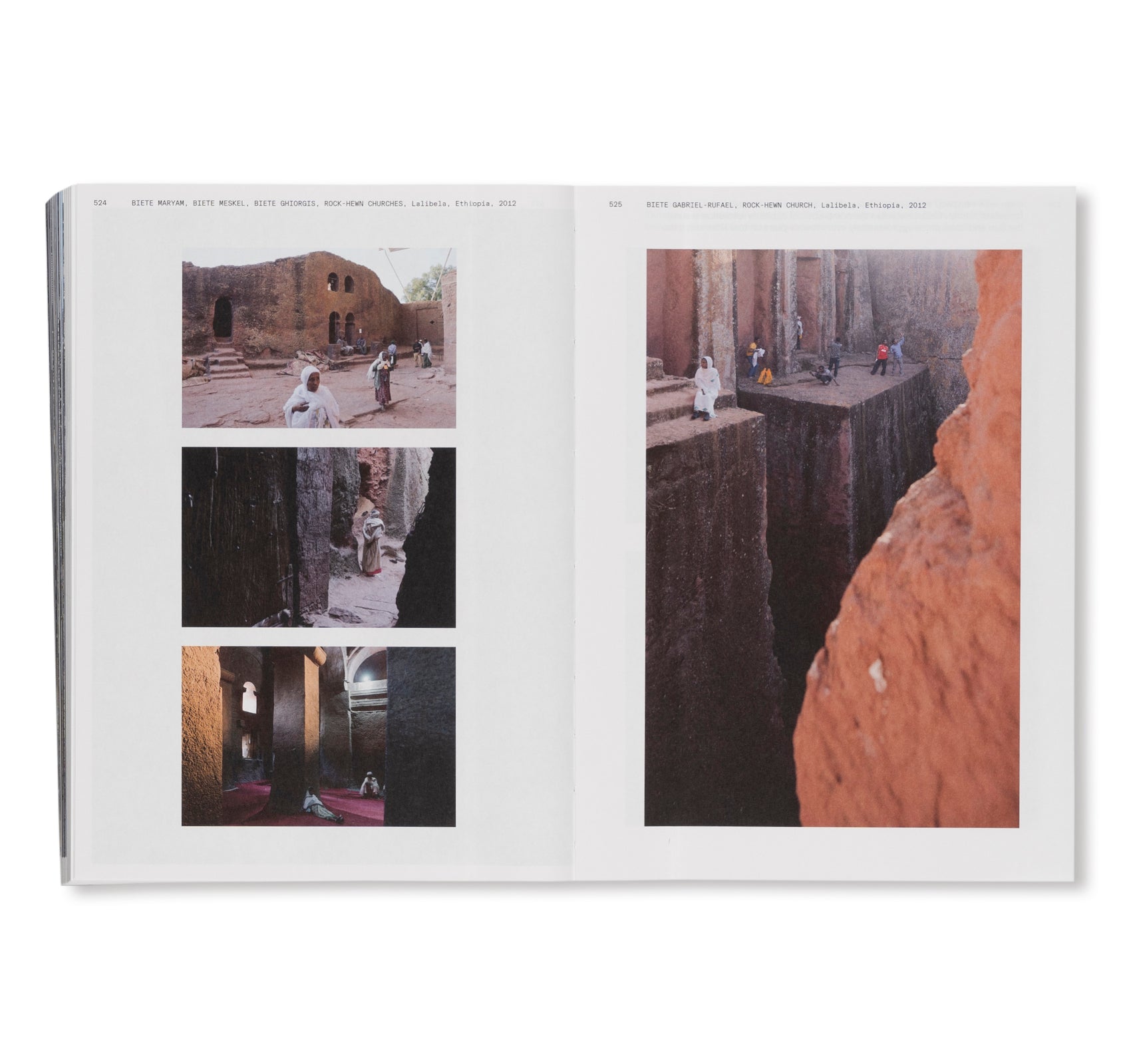 MOMENTS IN ARCHITECTURE by Iwan Baan – twelvebooks