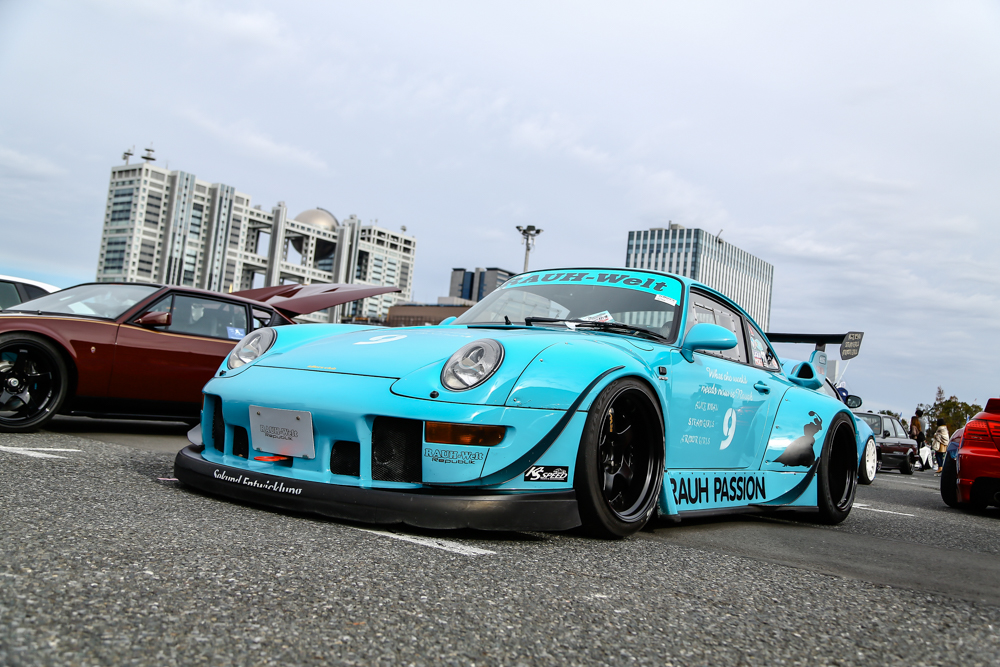 中井 啓 氏が手掛けたポルシェ993 青空よりも澄んだスカイブルー