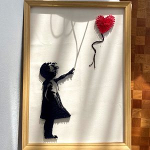 バンクシー作品「風船と少女」》影アートも楽しめる癒しの自宅