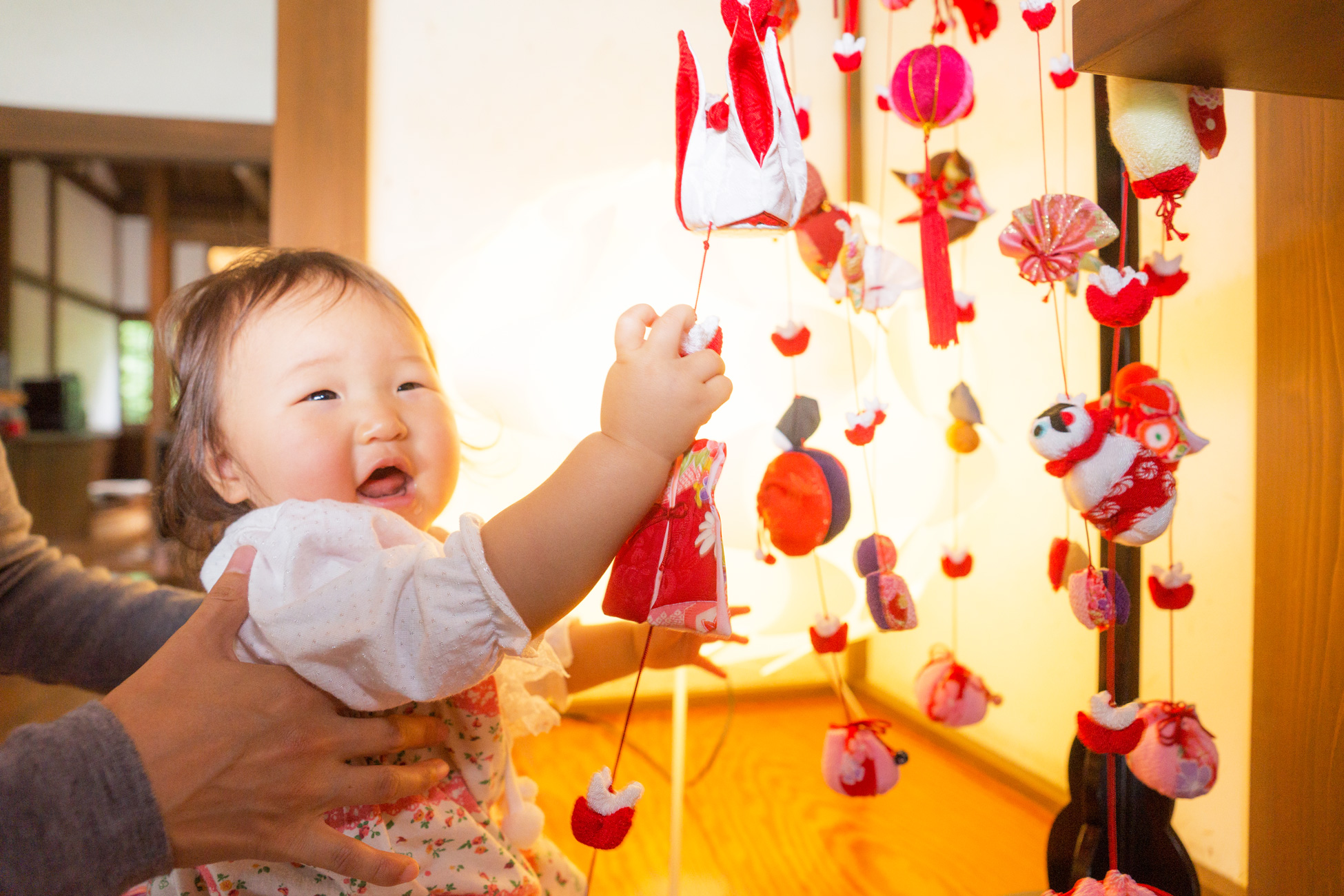 卓上型33㎝飾り台つるし雛 - つるし雛が、ひな祭りをより一層華やかに