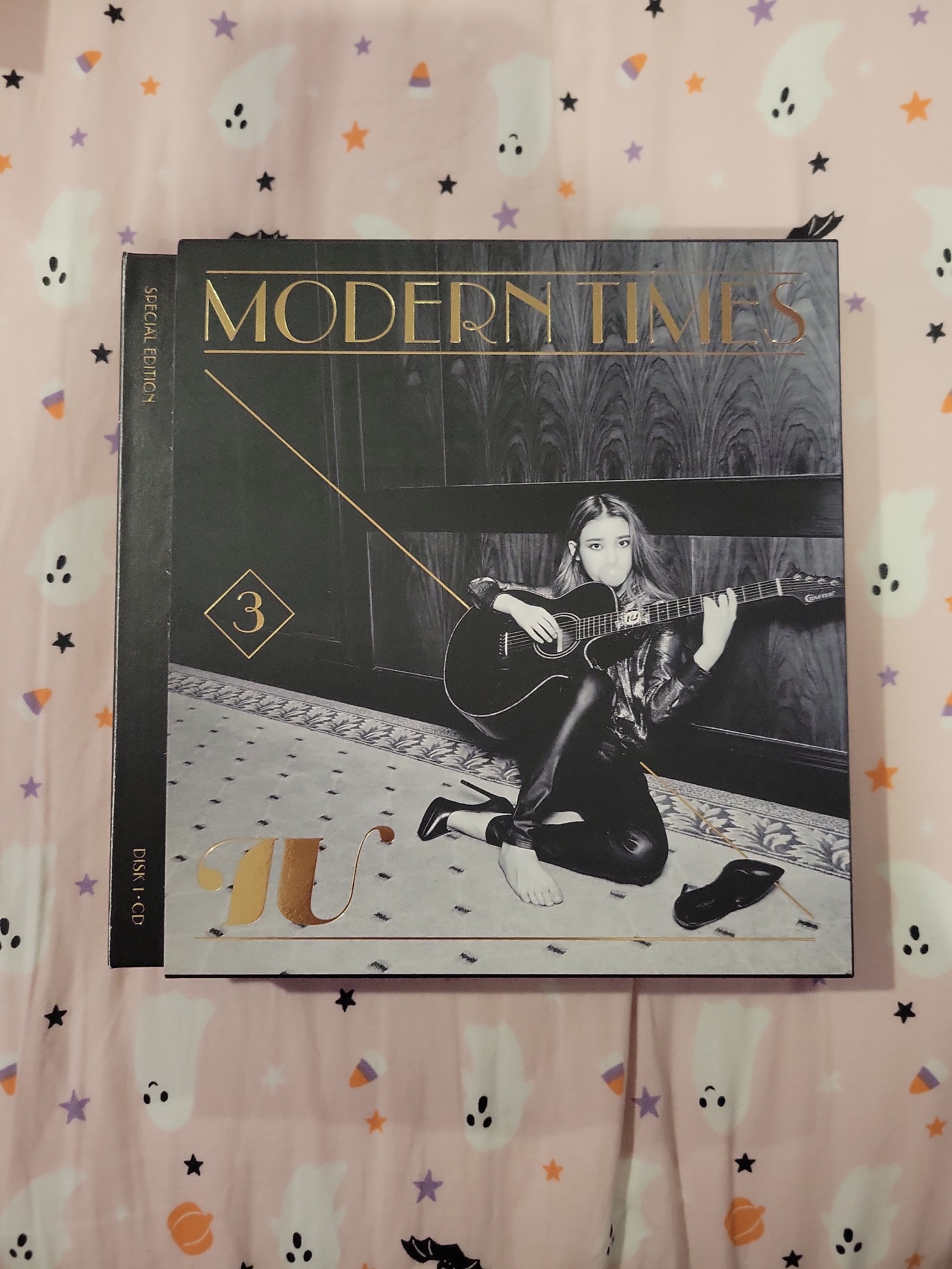 IU MODERN TIMES Special Edition