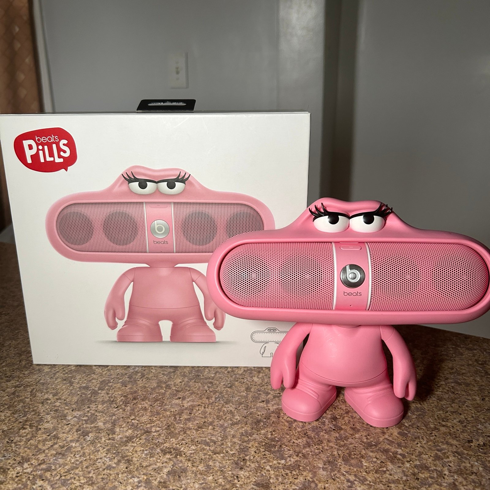 Limited Edition Nicki Minaj Beats Pill | Mercari