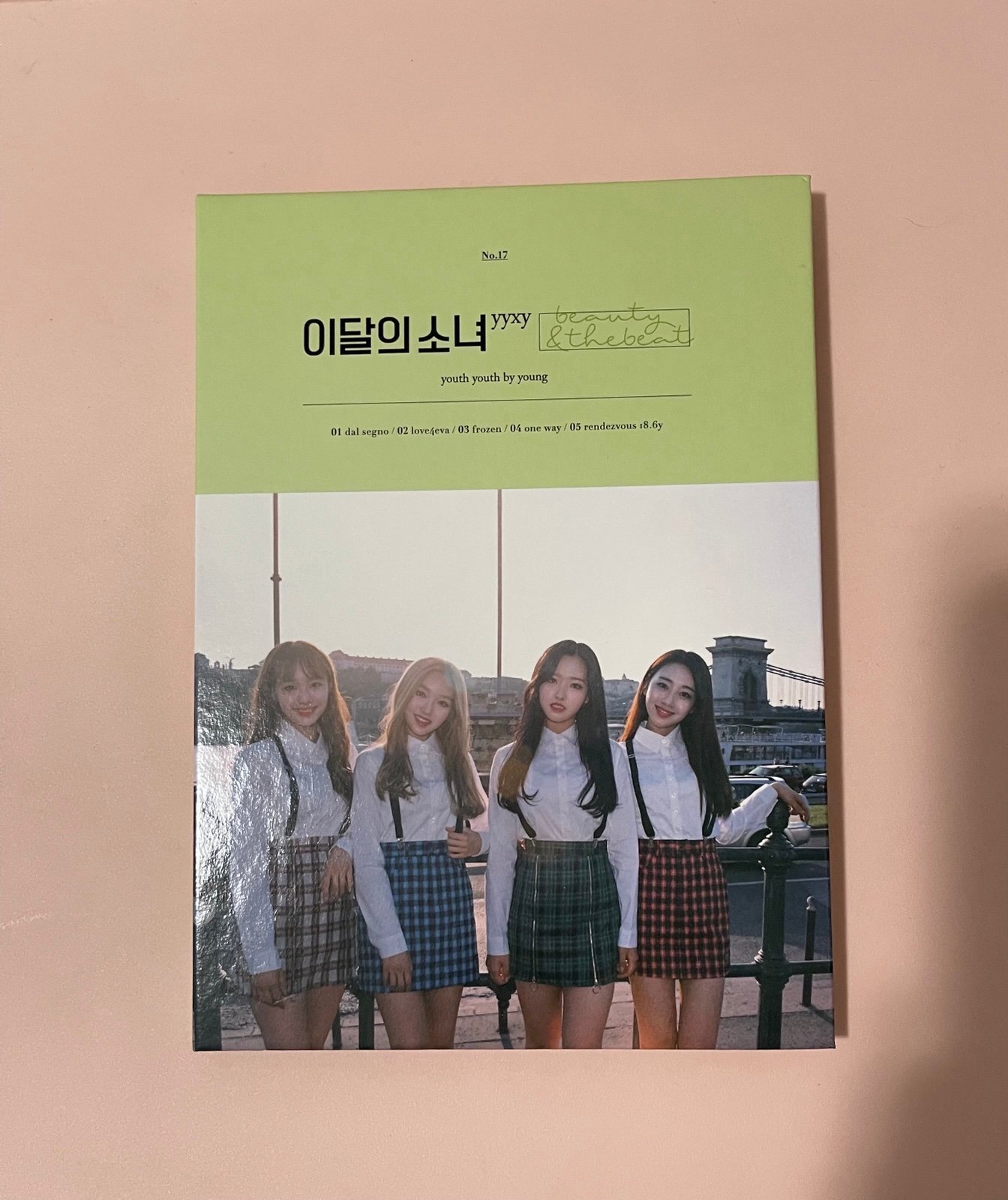 loona yyxy beauty & the beat limited album | Mercari