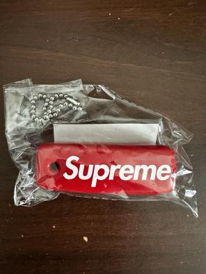 Supreme seal line water proof soft case red | Mercari