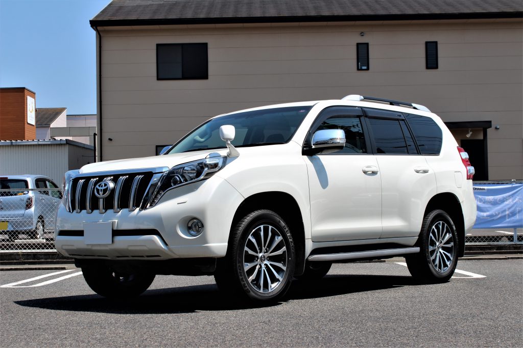 150プラド中期型に後期型純正19インチを装着！！純正カスタムが熱い