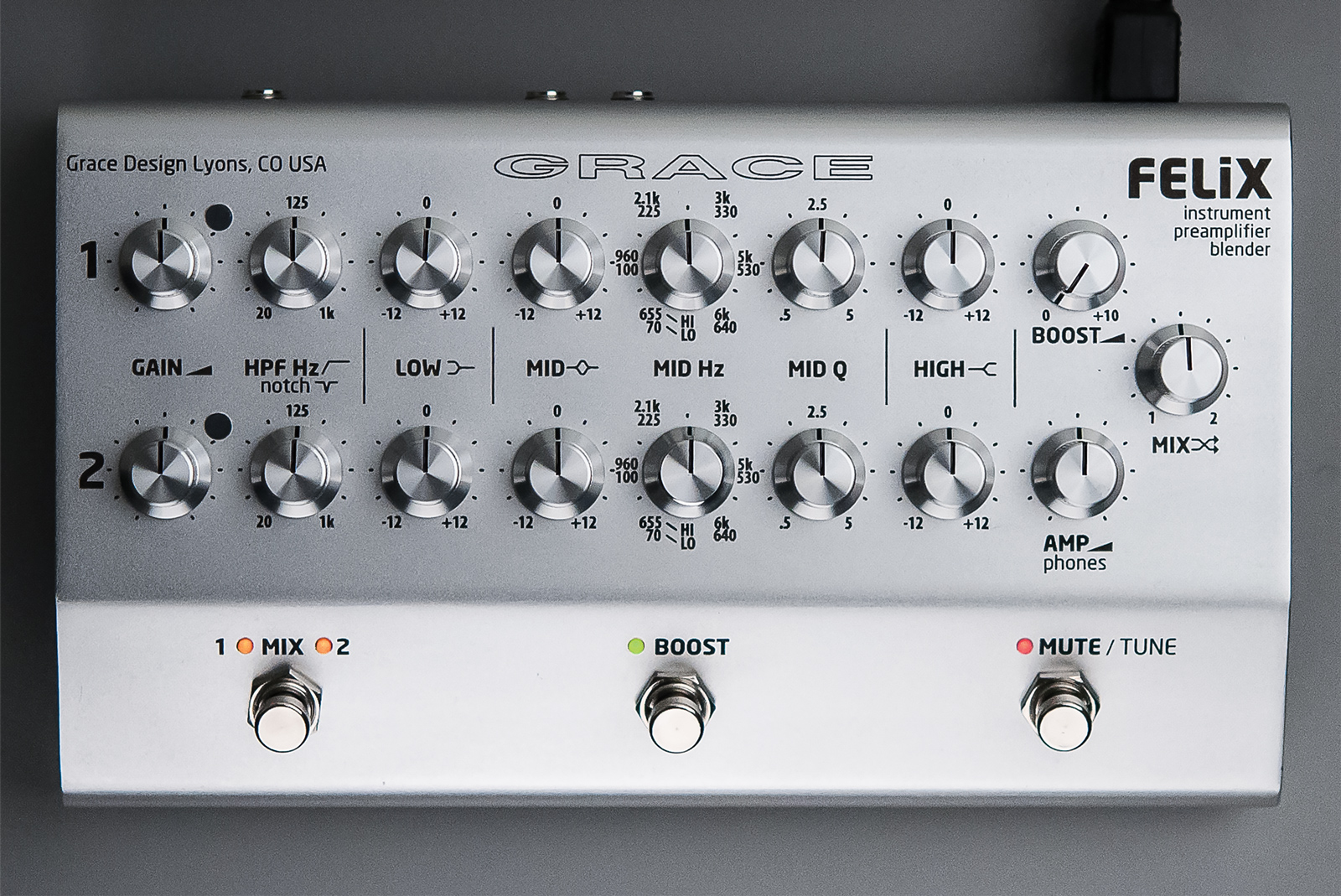 スタジオ・クオリティの「2ch 楽器専用プリアンプ/ブレンダー」、GRACE