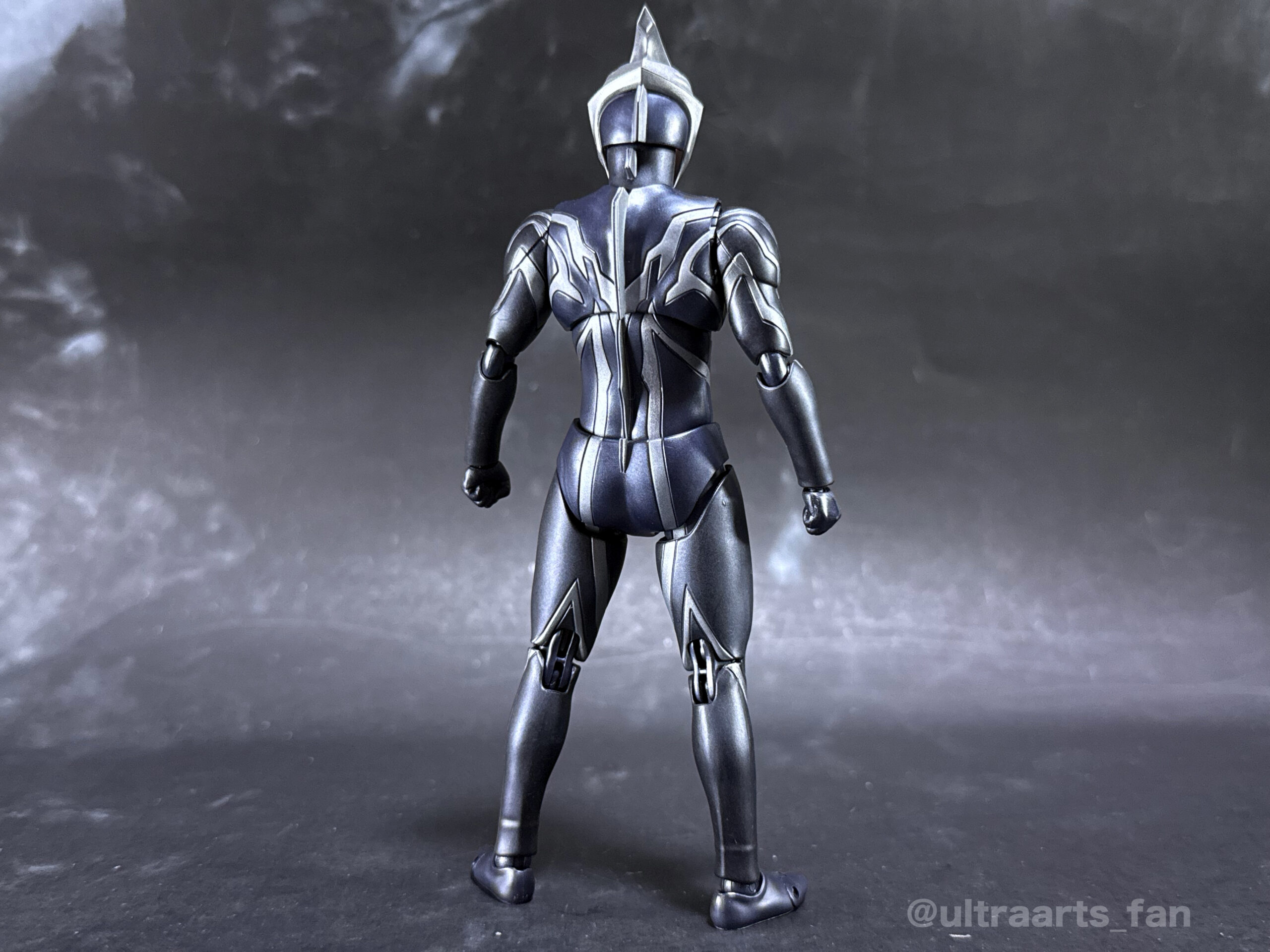 簡易レビュー】S.H.Figuarts 闇戦士ギルアーク – Ultra-arts Fan