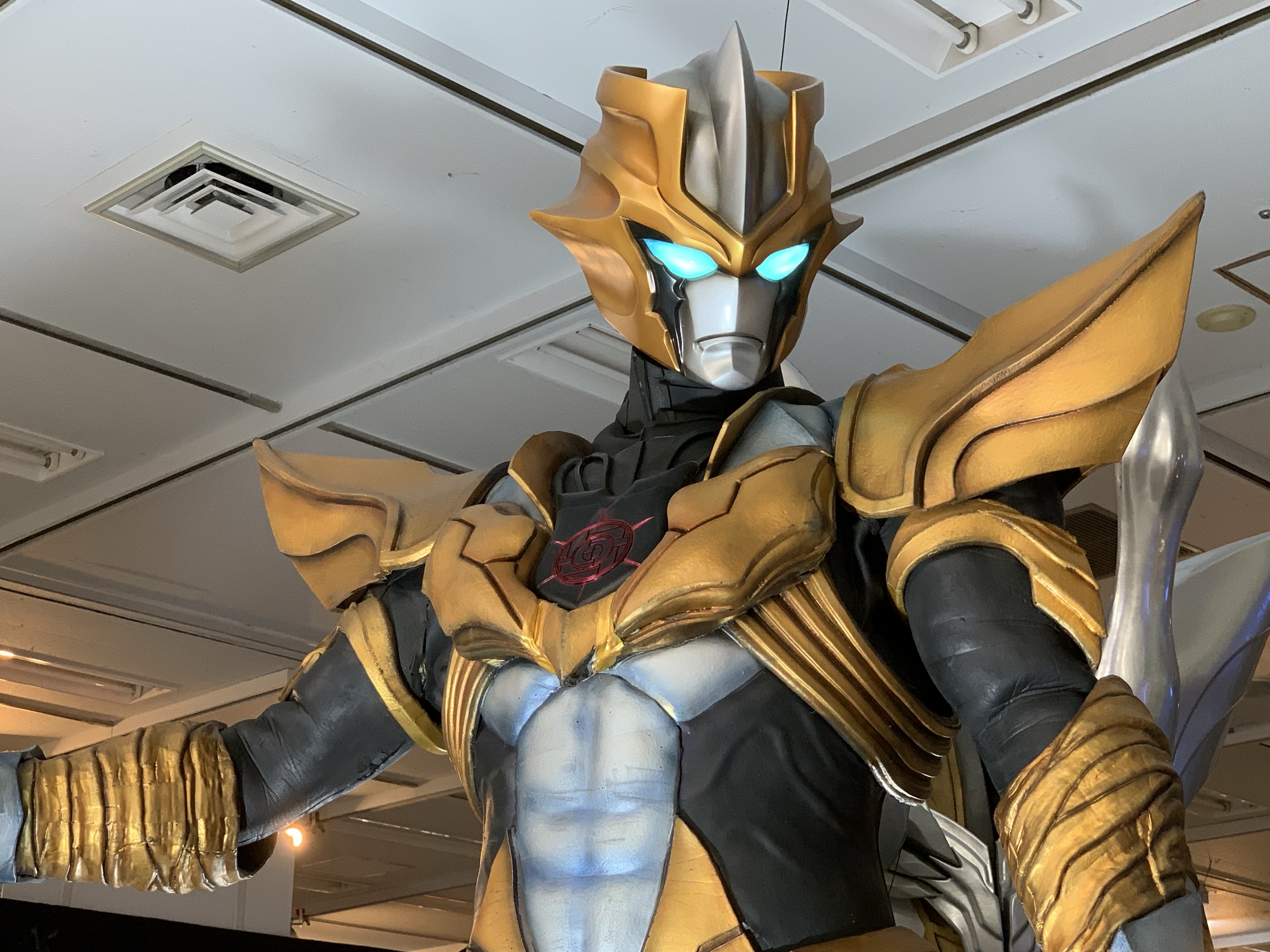 簡易レビュー】S.H.Figuarts ウルティメイトシャイニングウルトラマン