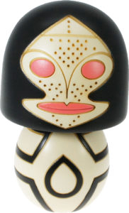 ウルトラマンと怪獣がポップなこけしに！？ 「卯三郎こけし」のコラボ