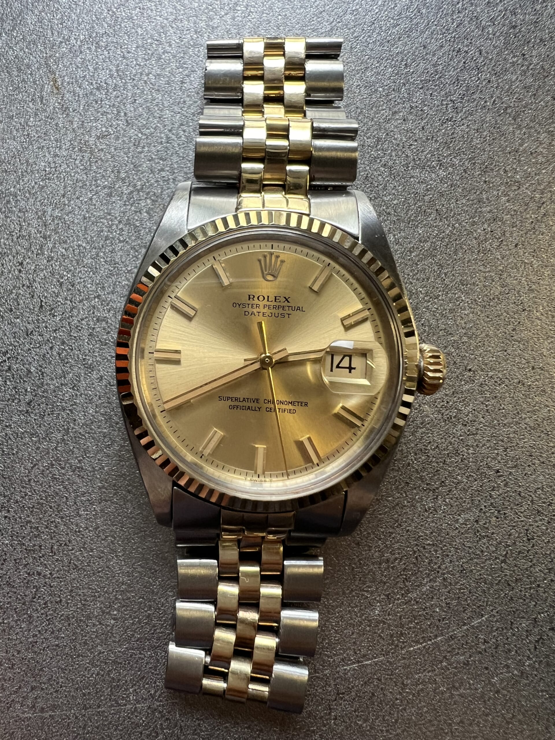 ROLEX サブマリーナ Ref.16808 ブルーフジツボダイヤル イエロー