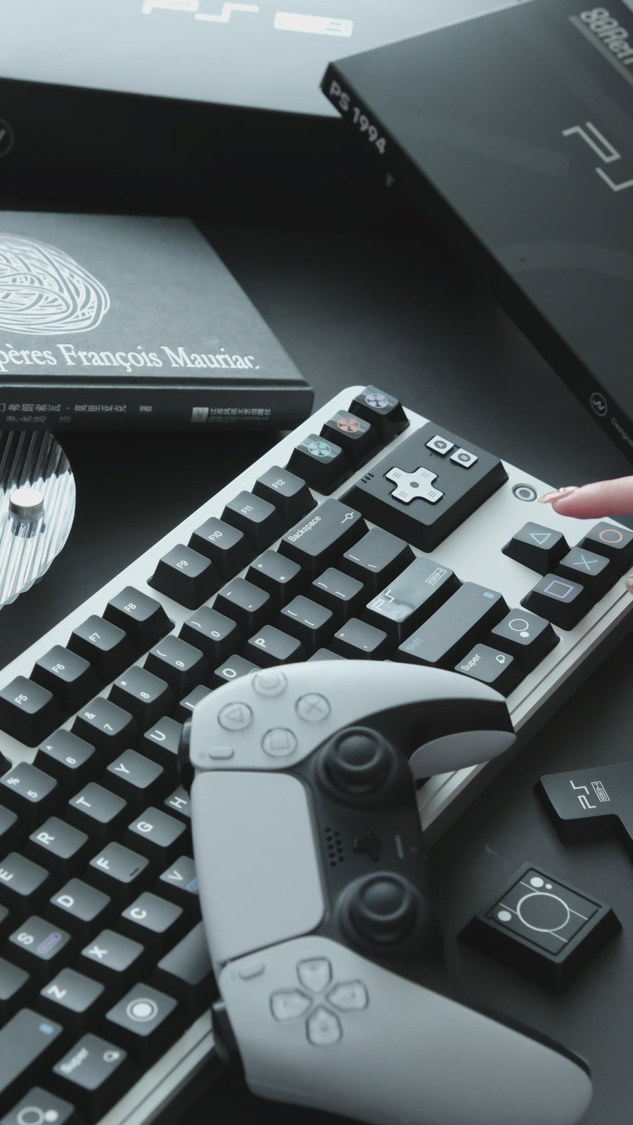 80 RETROS PS1994 PBT+ABS KEYCAP SET – UniKeys