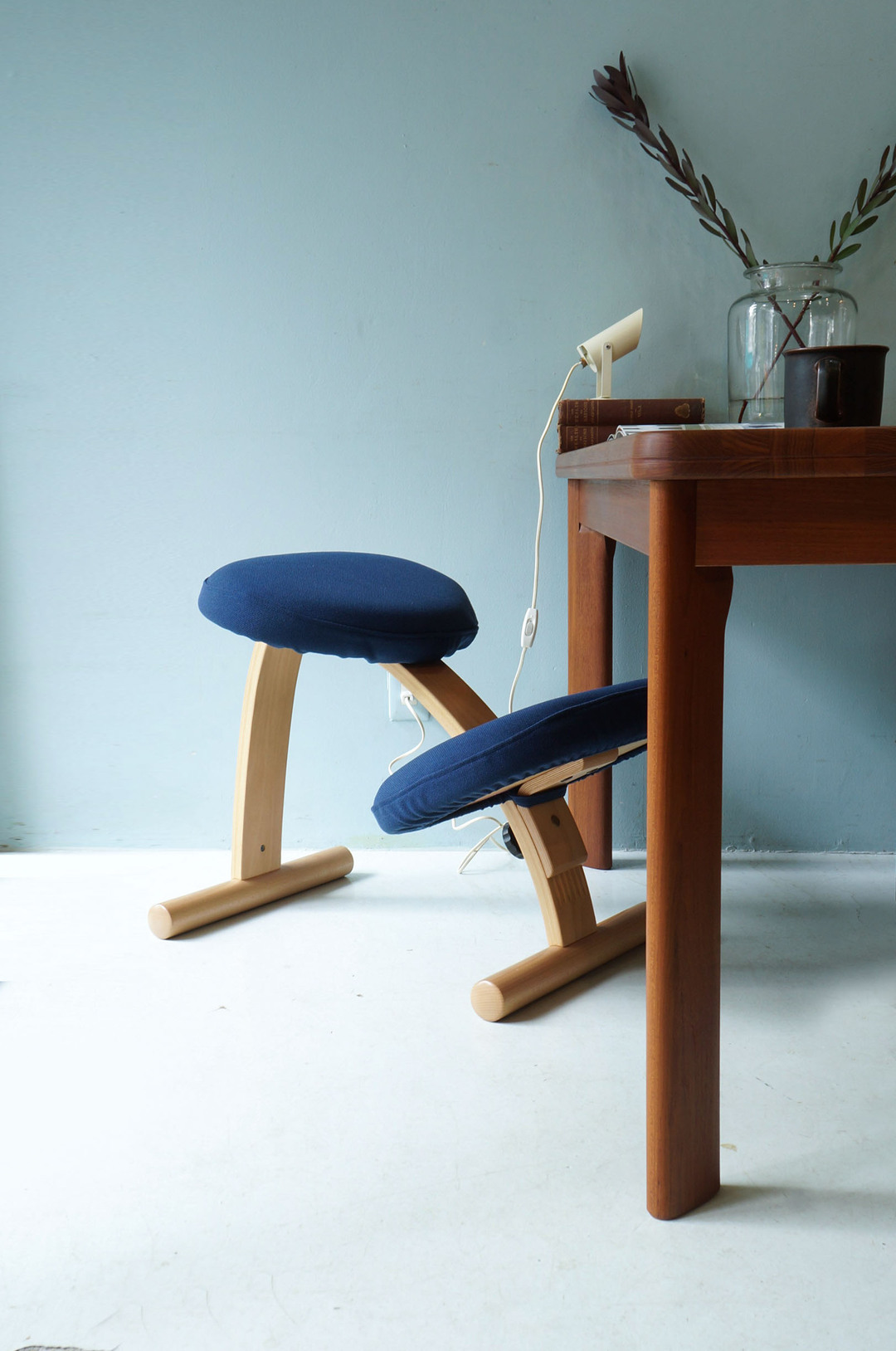 バランスチェア イージー balans Easy ネイビー サカモトハウス リボ