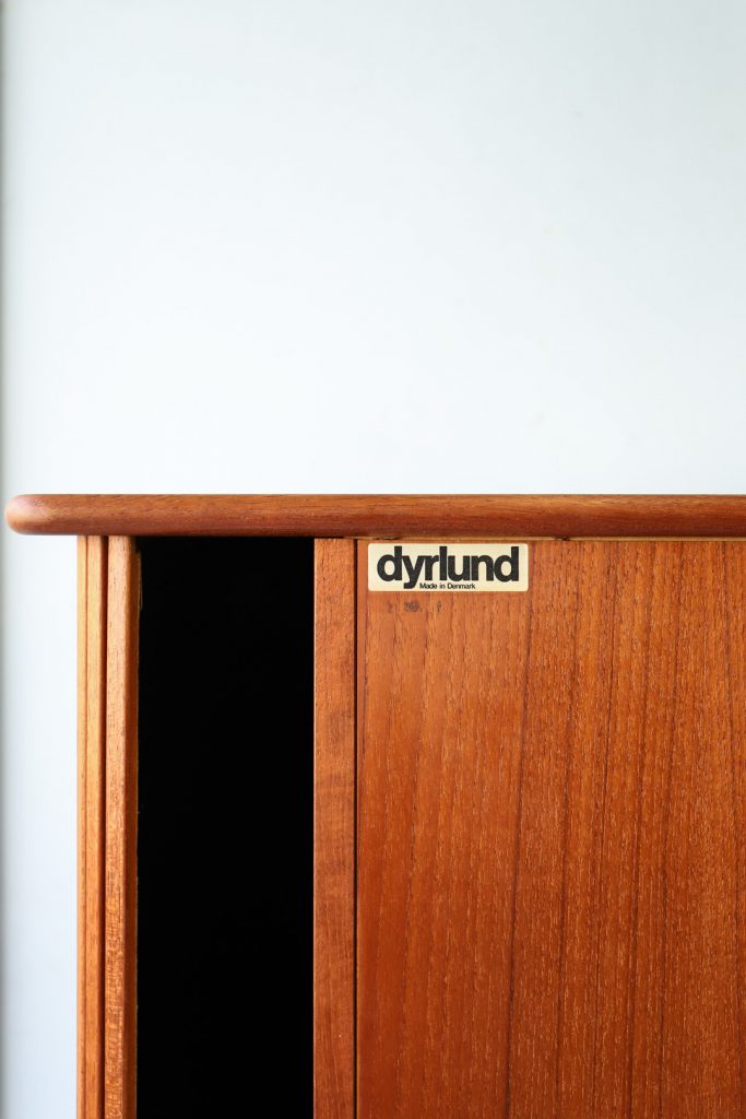 ロッタ様 デンマーク デューロン チーク材 バーキャビネット60's