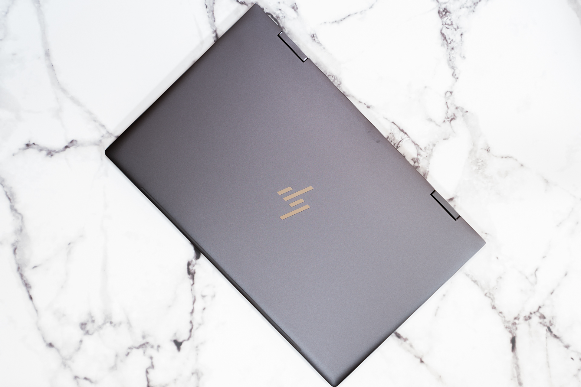 HP ENVY X360 15-ee0000 （AMD）レビューHPで人気の タッチ対応の15.6