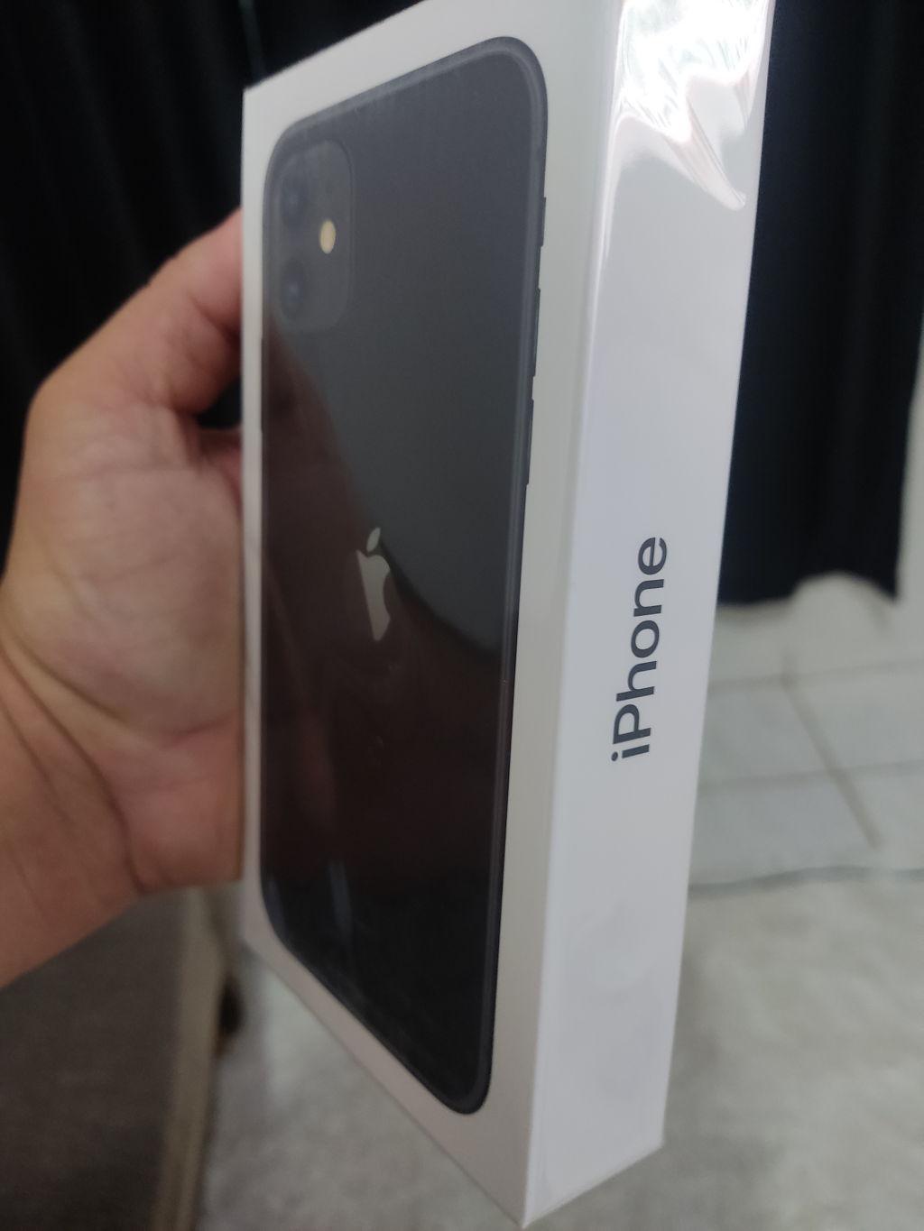 Apple iPhone 11 64GB - Preto | Ponto