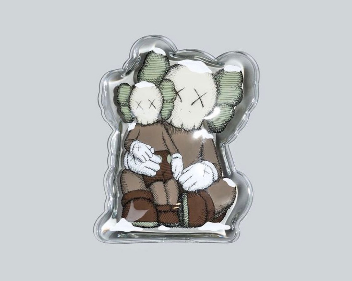 KAWS：HOLIDAY Changbai Mountainを記念したマーチャンダイズが1月8日