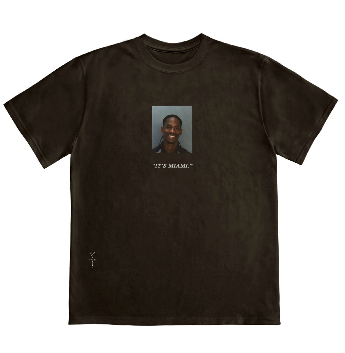 Travis Scott の逮捕Tシャツ第2弾『FREE THE RAGE TEE』が発売開始