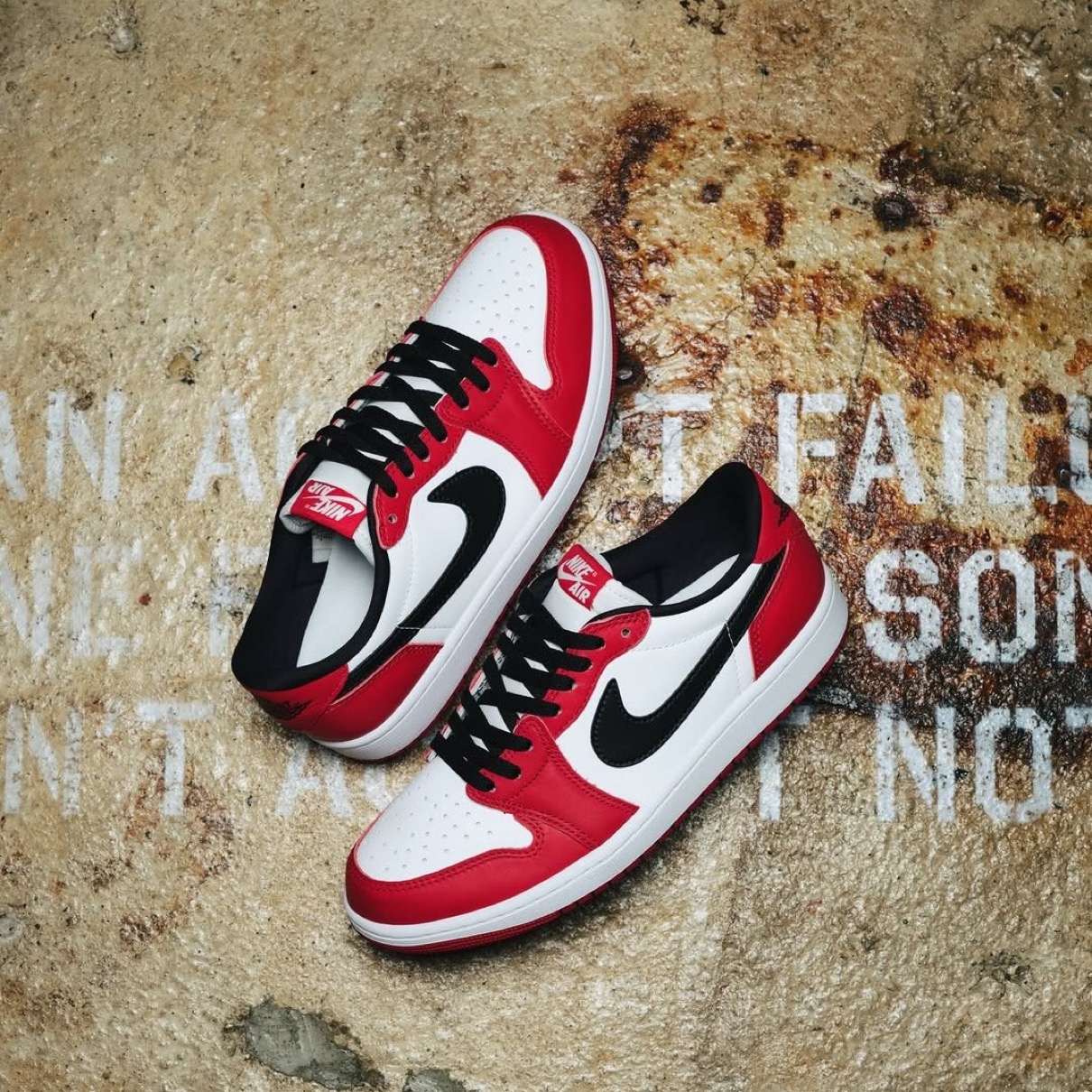 Nike Air Jordan 1 Low OG “Chicago”が国内12月23日に再販予定［HQ6998