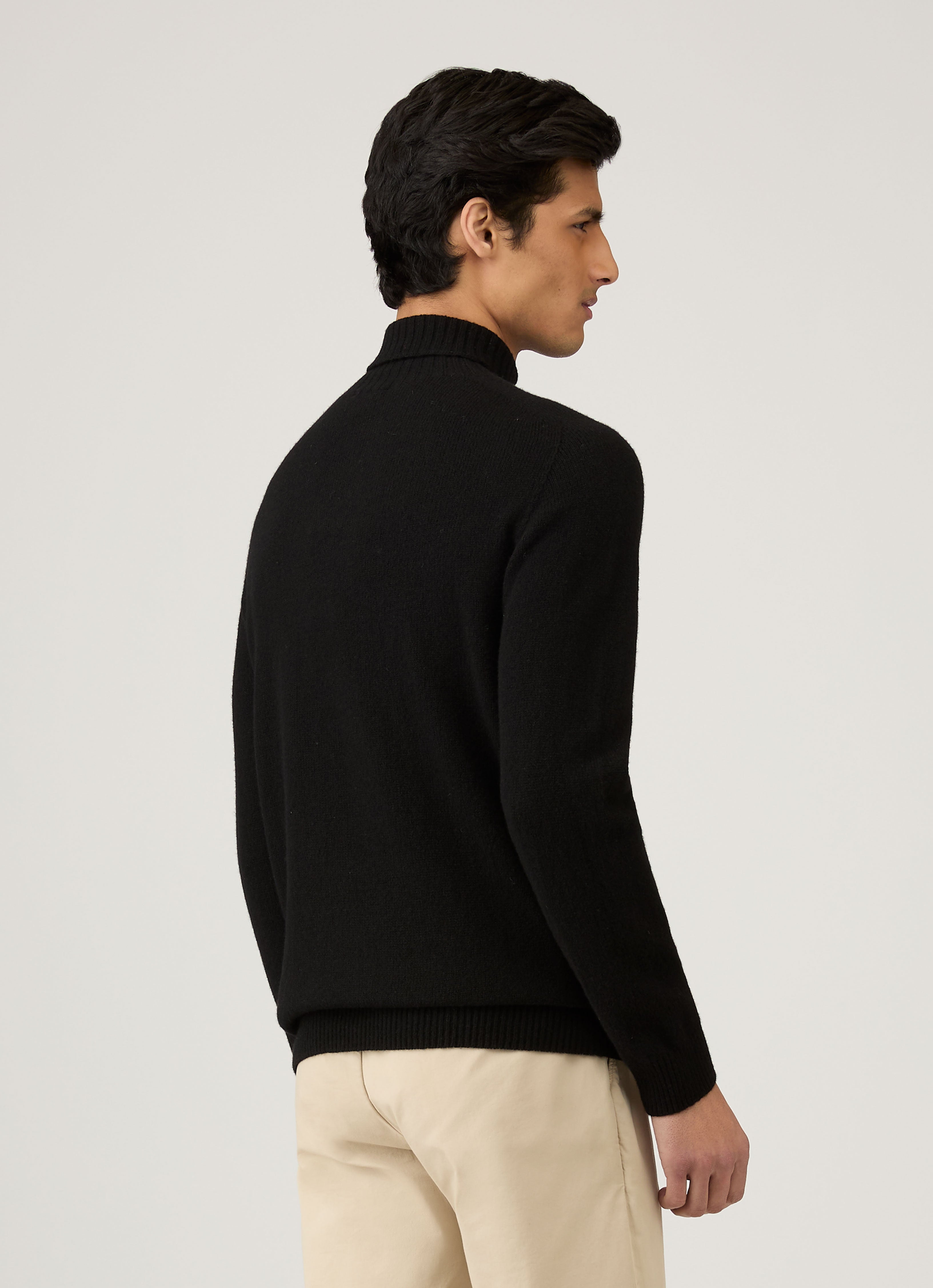 Men's Lambswool Roll Neck in Black | Sunspel
