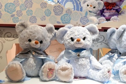 ディズニーストア】「プリンセスベア」遂に発売! 特別ディスプレイの
