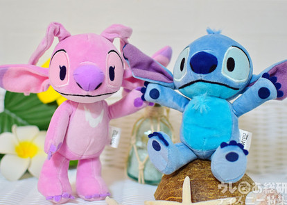 ディズニーストアの「ぬいもーず」にスティッチとエンジェルが仲間入り