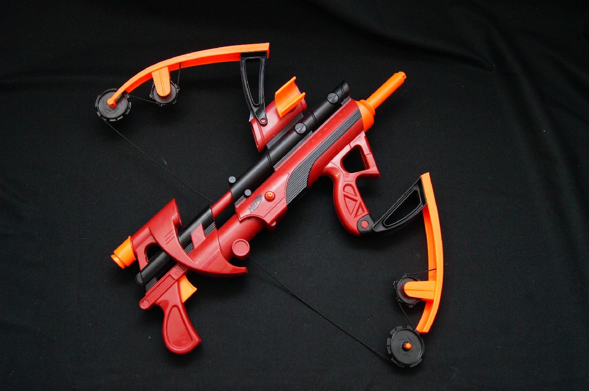 レビュー】ナーフ ビッグバッドボウ ～ナーフ弓のエポックメイキングな