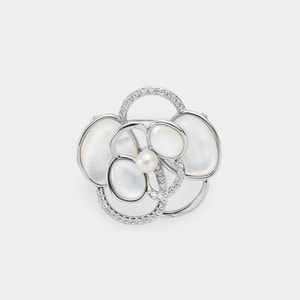 VBMV5025__XP シェルフラワー ブローチ｜ブローチ｜ヴァンドーム