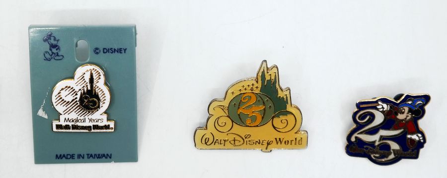 Collection of (10) WDW Anniversary Pins - ID: augdisneyana20247