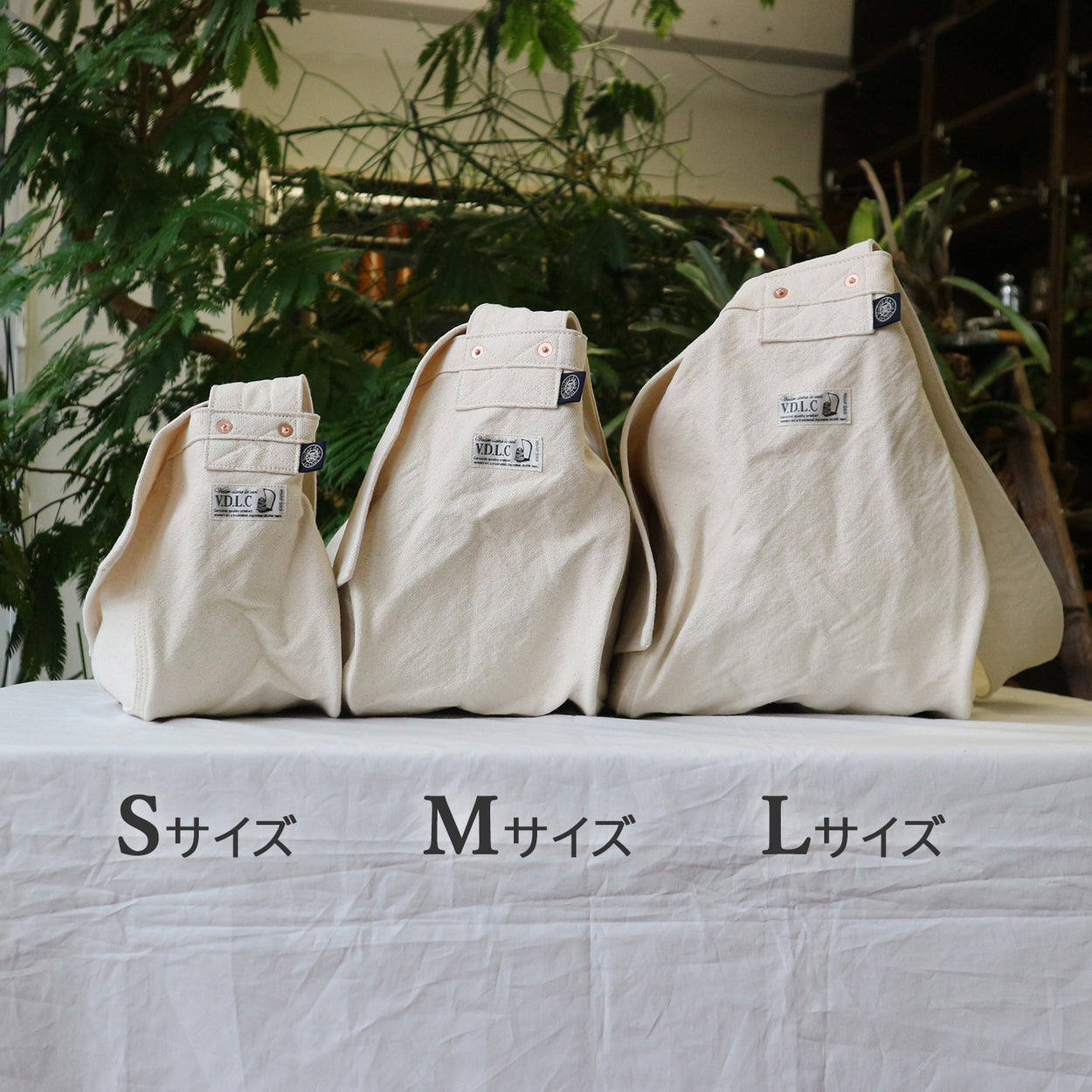 2024限定カラー】ニュースペーパーバッグ L・M (VC-5) | こまのぐ - 布