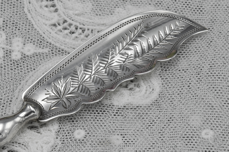 アンティークシルバー、アンティーク銀器純銀製（925）1891年 白蝶貝