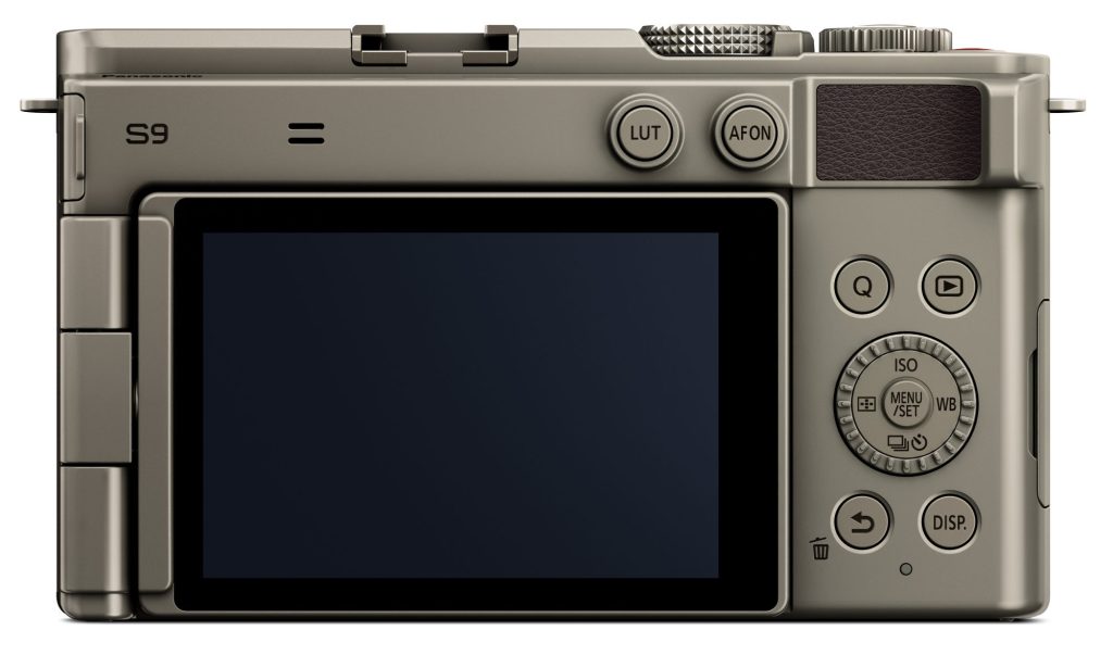 パナソニック、LUMIX S9の広角ズームレンズキットに新色「チタン