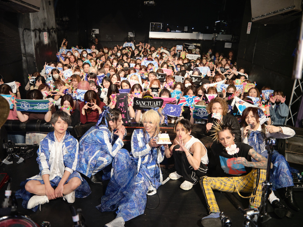 2023.11.11 ν[NEU]×mitsu＠渋谷REX – ROCKの総合情報サイトVif