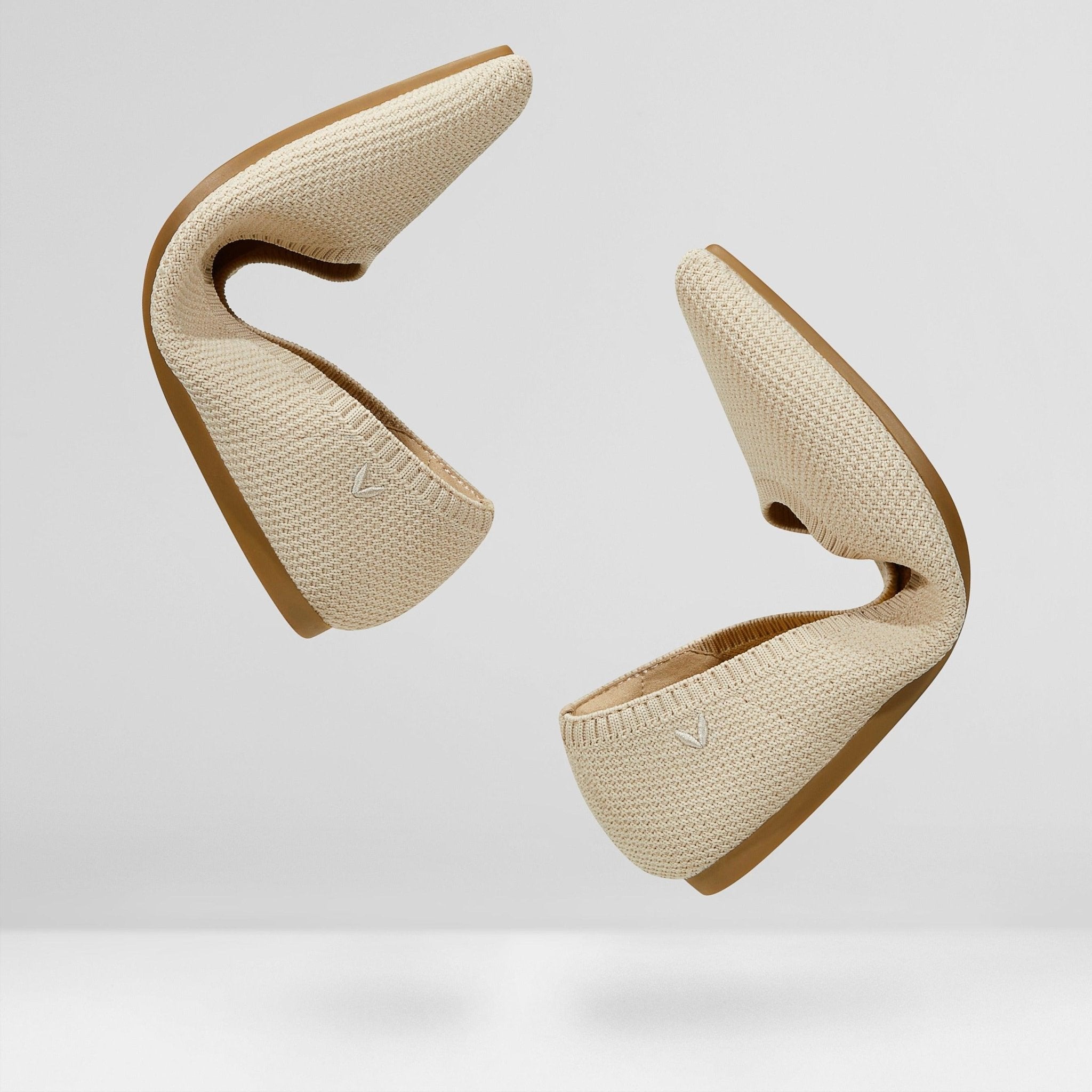 Aria 5°] ポインテッドトゥ 撥水加工 フラットシューズ – VIVAIA JAPAN