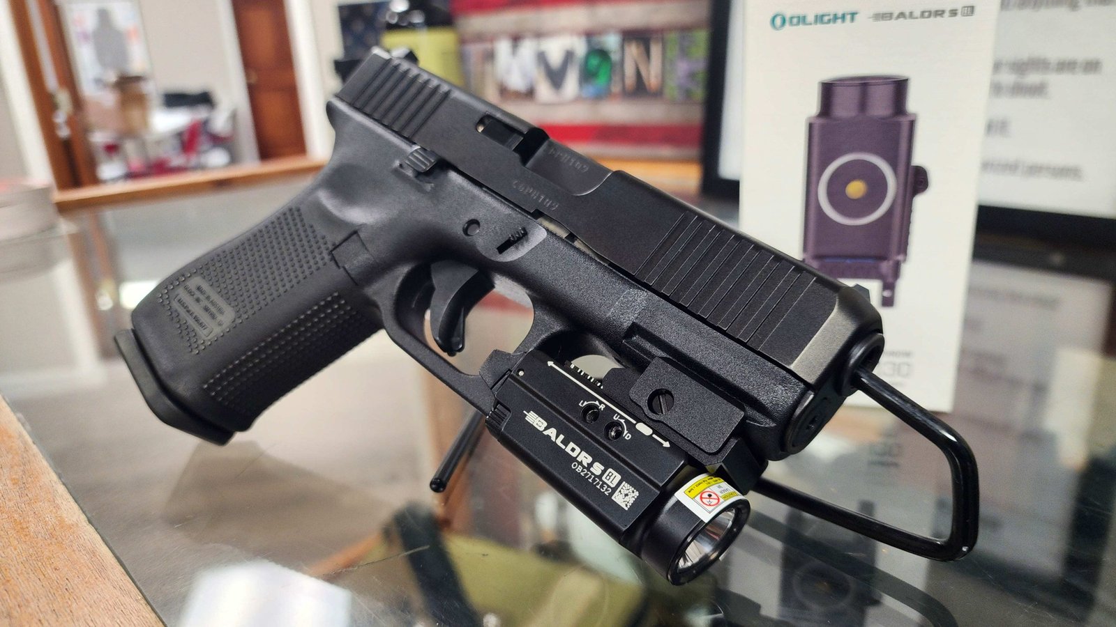 Olight Baldr S BL Review – A Compact Blue Laser & Light Combo for