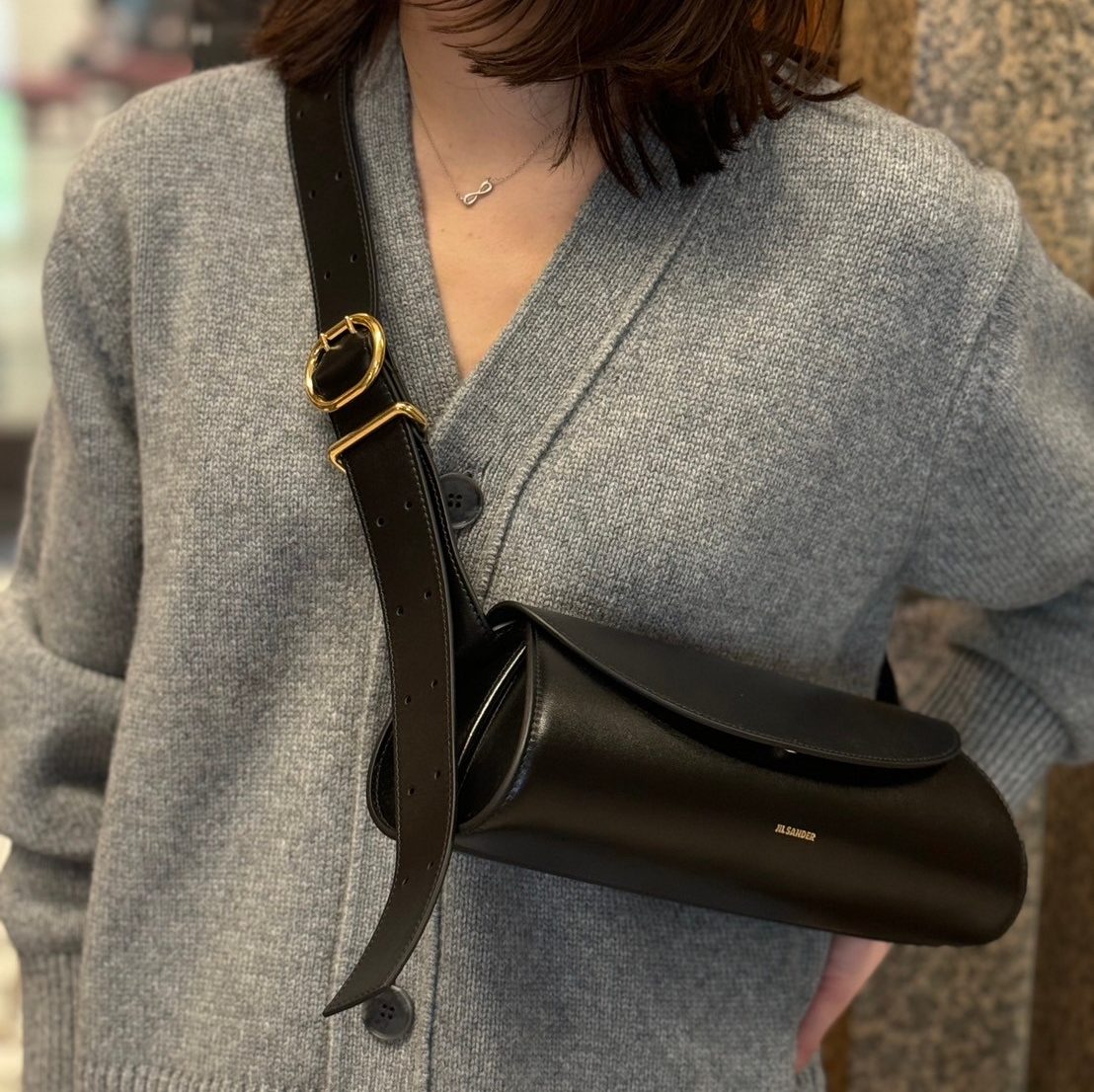 大人のボディバッグならコレ！【ジル サンダー】の「カンノーロ」なら