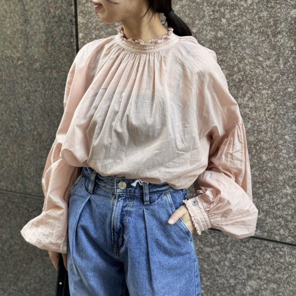 2WAYで着られてオールシーズンOK！ウィムガゼット「大人ピンクブラウス