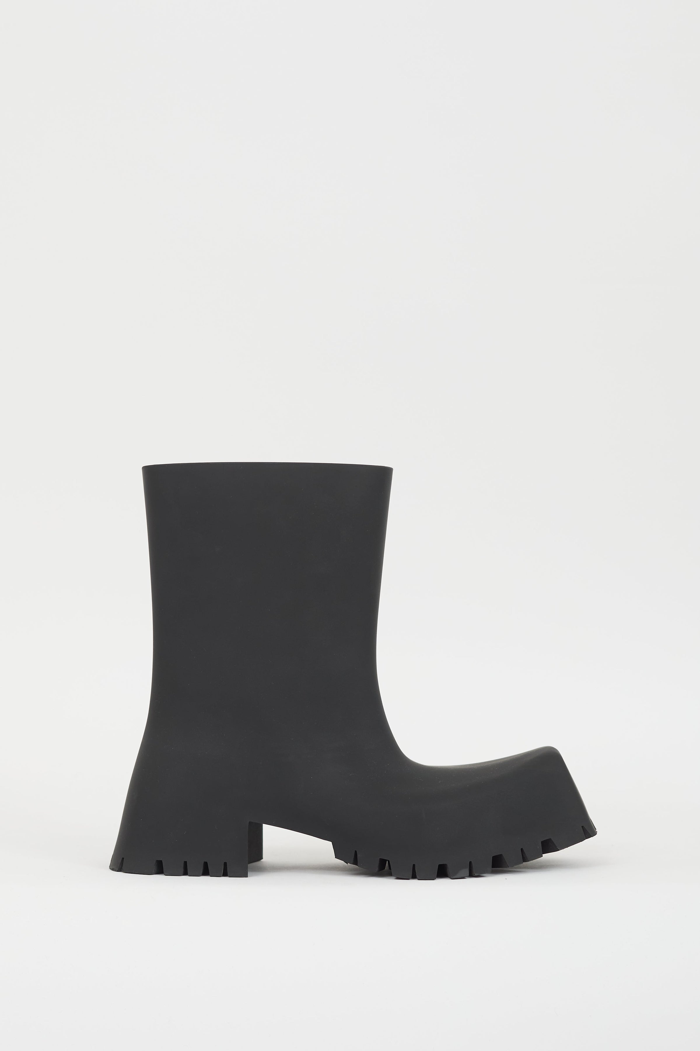 Balenciaga // Black Rubber Trooper Boot – VSP Consignment