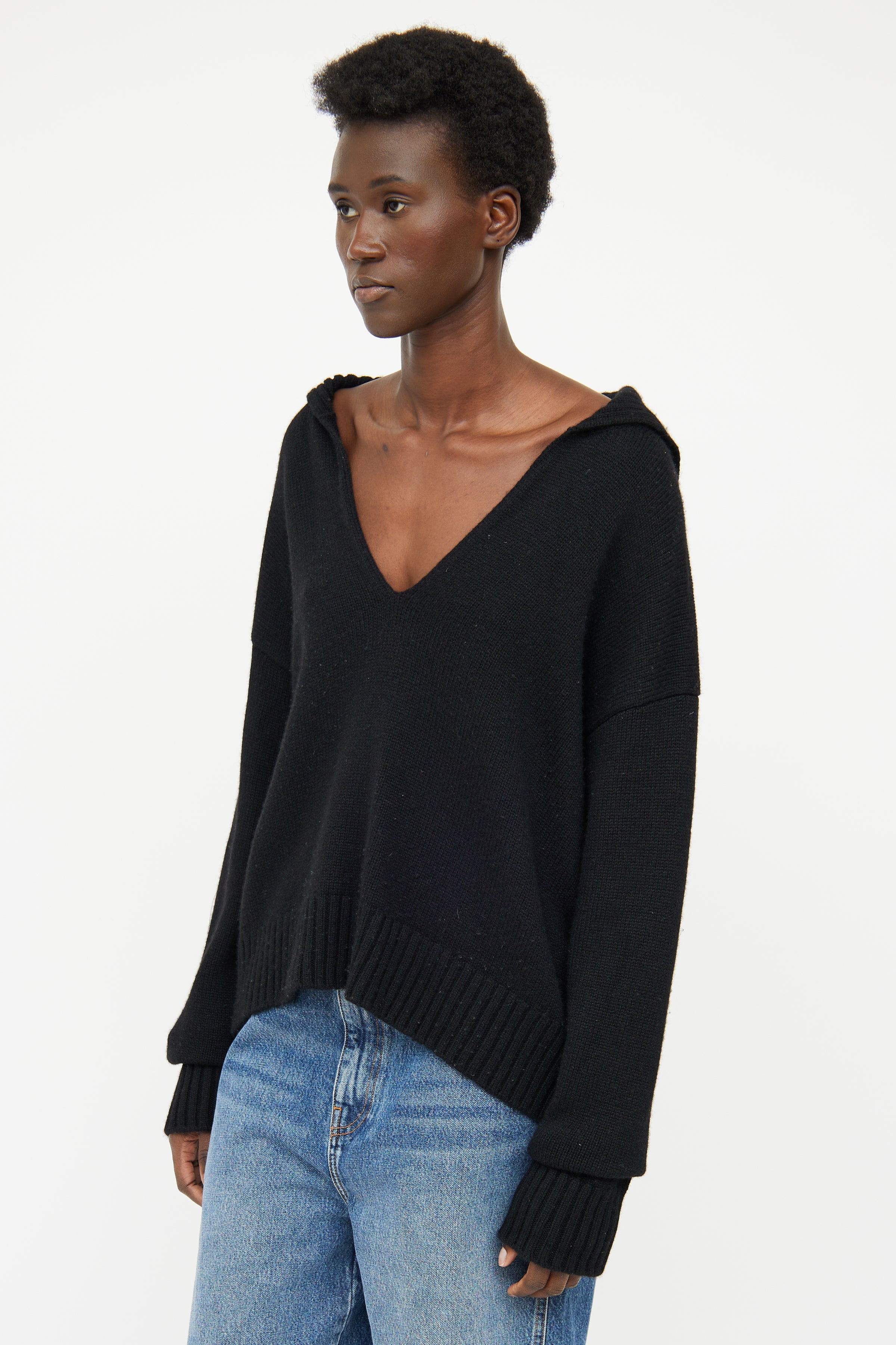 Jil Sander // V Neck Cashmere Sweater – VSP Consignment