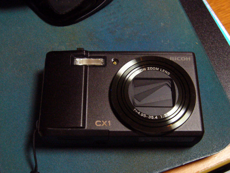 RICOH CX1（デジカメ）を買う: たいにー・すちゃらかのーと