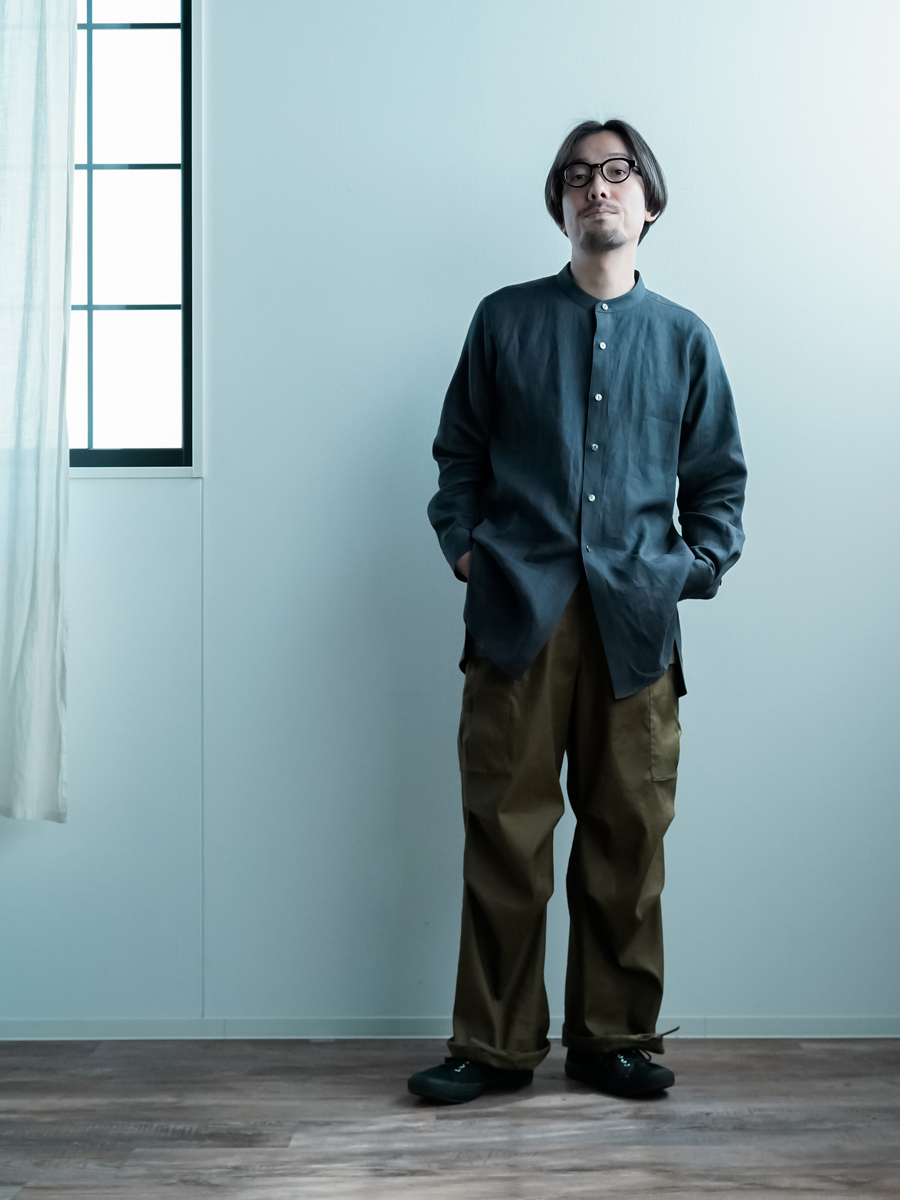 wafu】首のラインに沿う美しい！ バンドカラー ロングシャツ