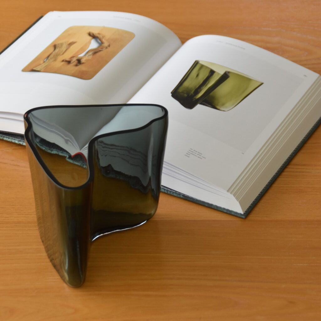 Iittala book】140周年を記念して登場したイッタラの本 400ページに500