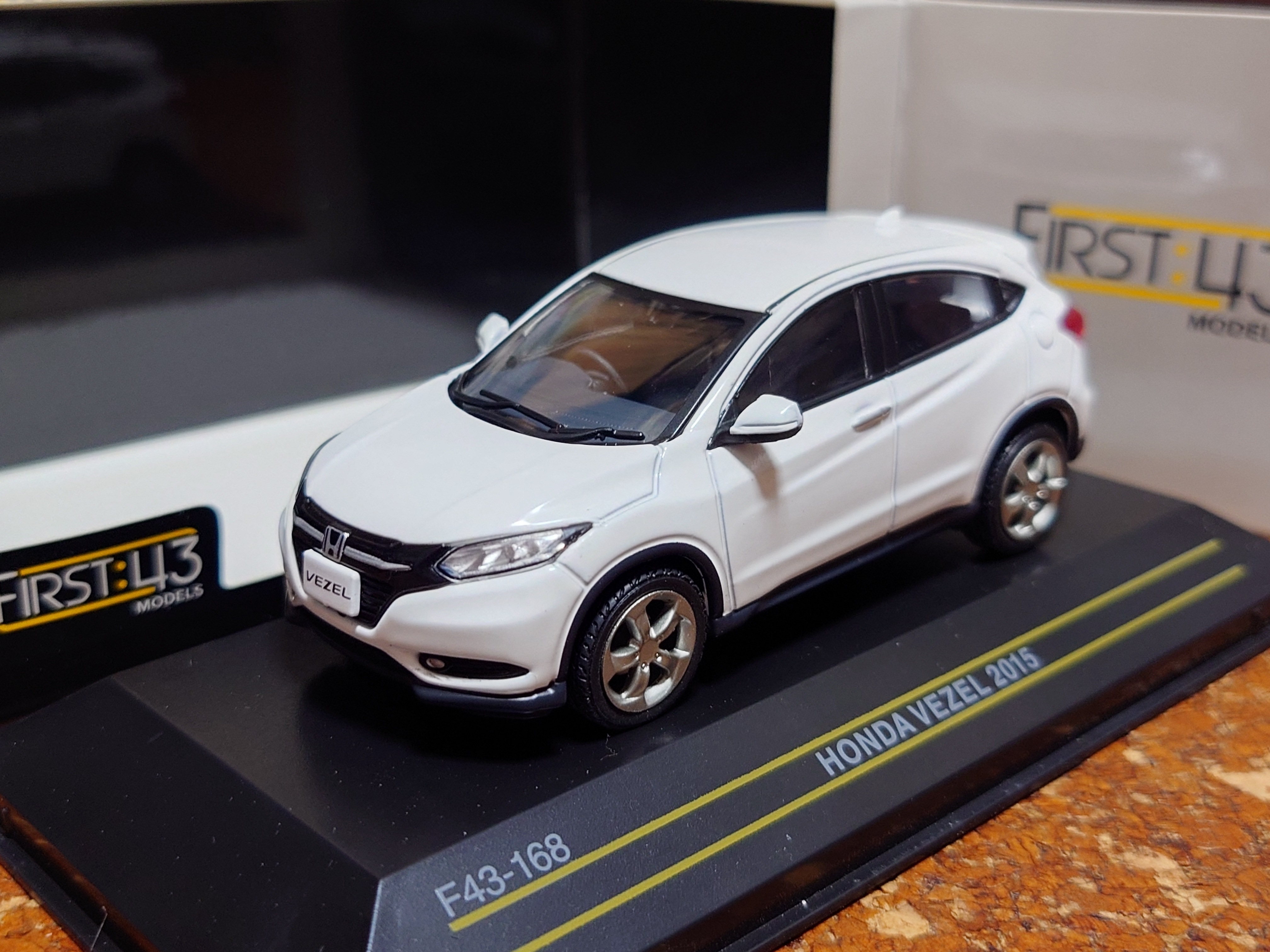 初代ヴェゼルってトミカにもなってないのですが | Honda WAIGAYA BASE