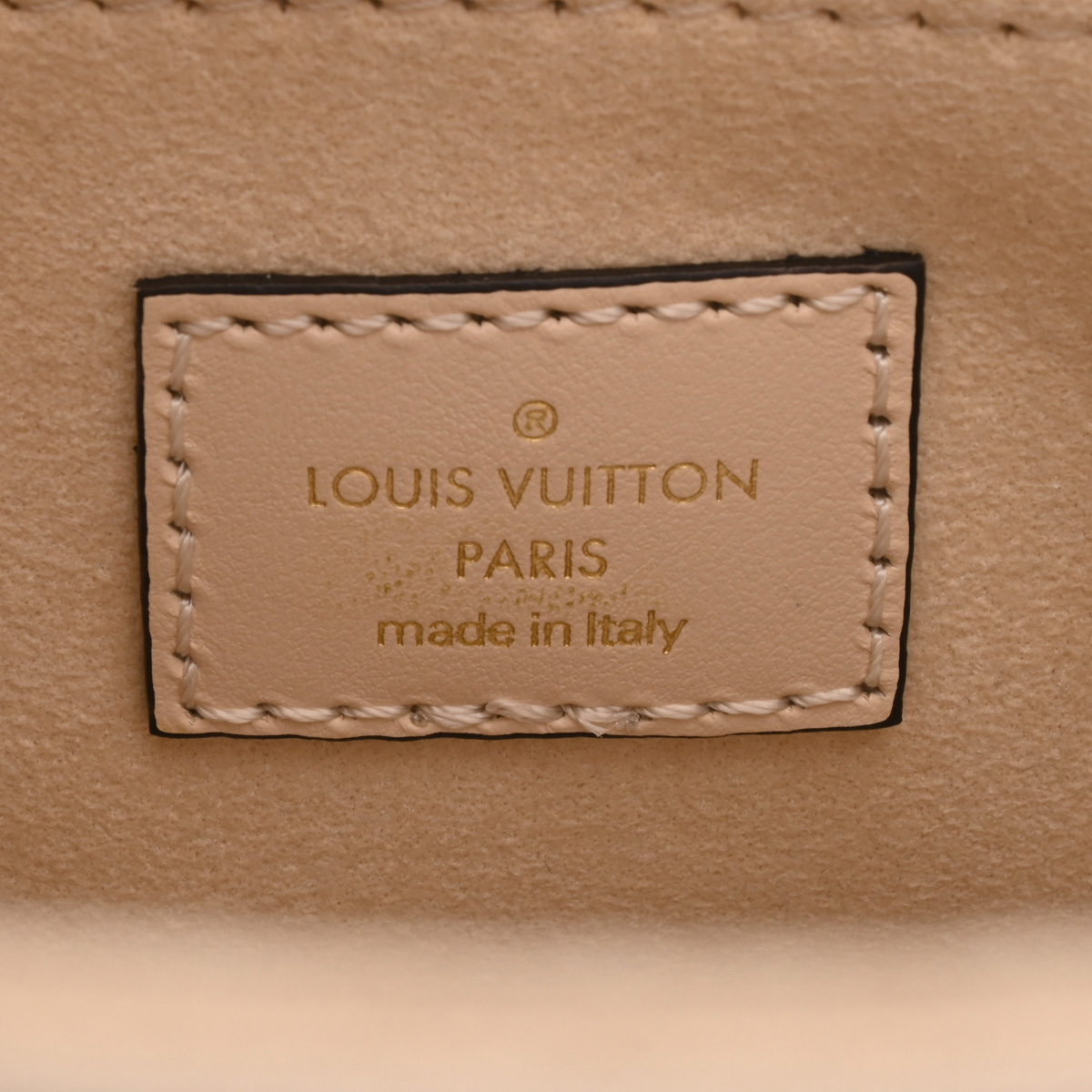 ルイ ヴィトン モノグラムアンプラント オンザゴー PM 2WAY クレーム