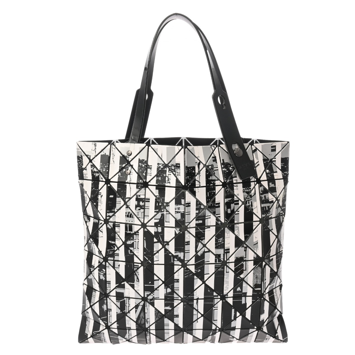 イッセイミヤケ BAOBAO ブラック/ホワイト 2VG113 塩化ビニール