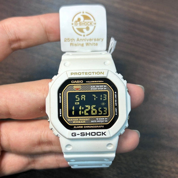 Pre-Owned] Casio G-Shock 25th Anniversary DW-5025B-7JF White Watch