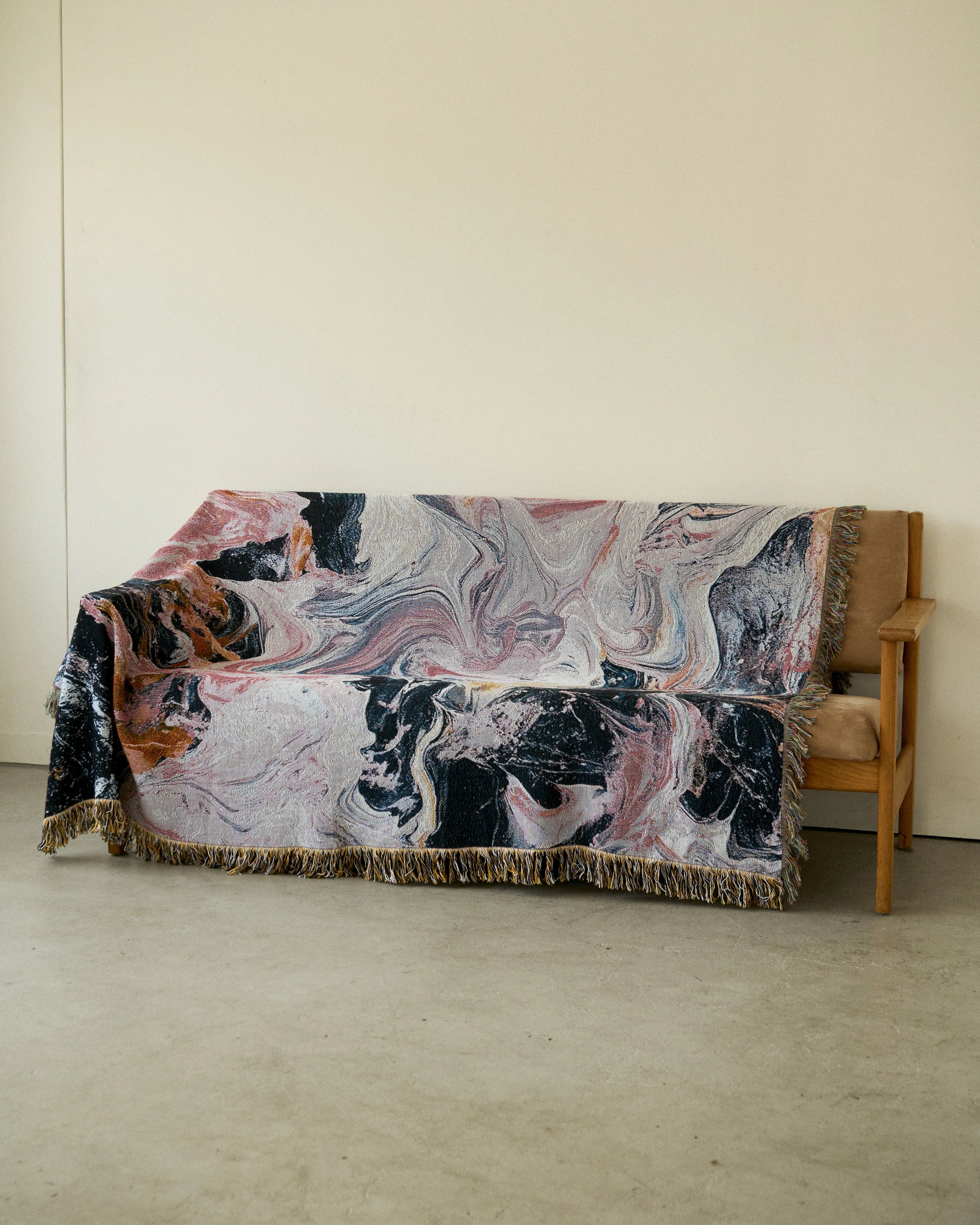 Pink Flow Throw Blanket | iMPeRF