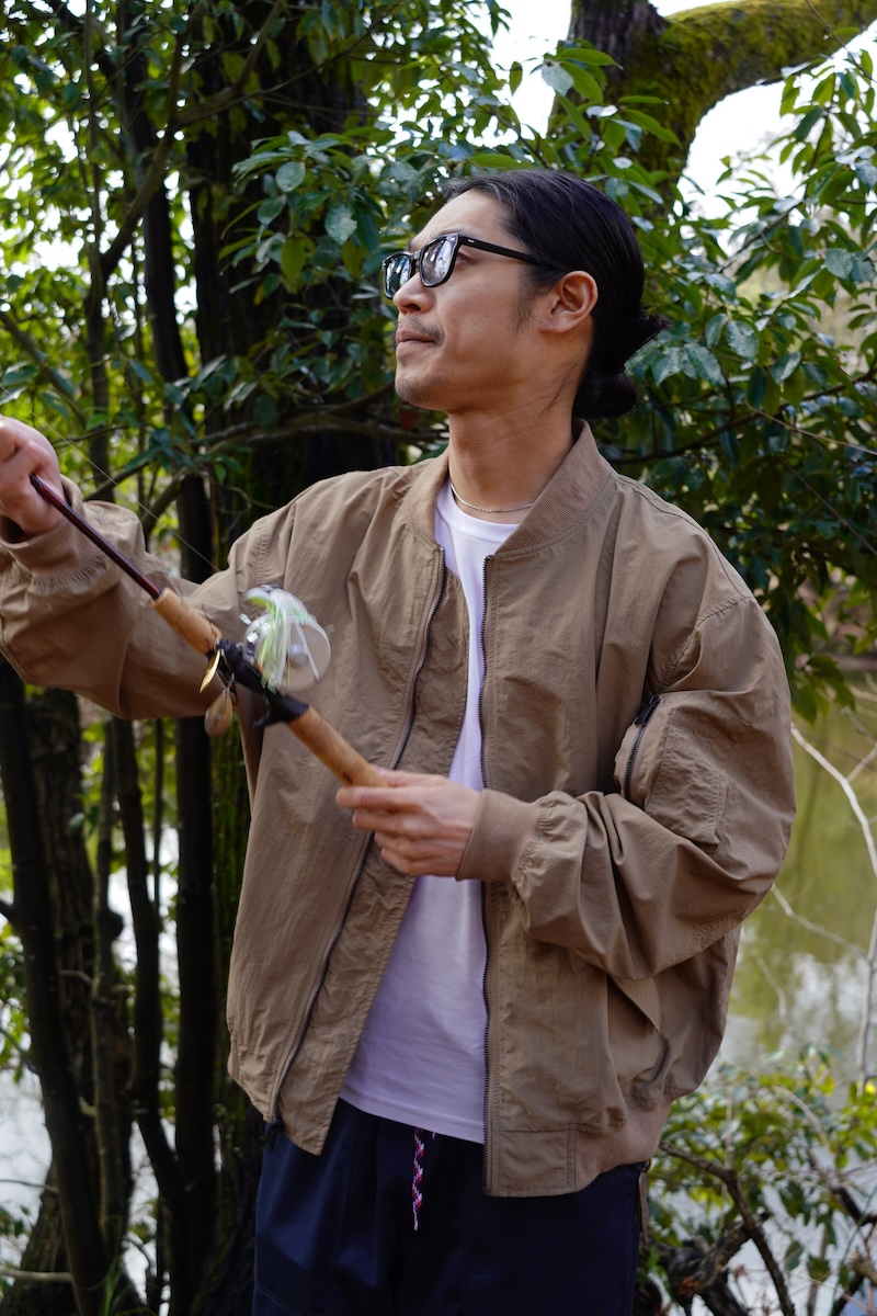 中綿なしでさらりと羽織れる、コネットのフィッシングなMA-1。 | GO