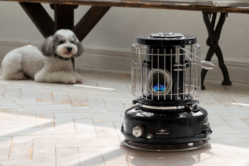 センゴクアラジンのガスストーブに、ブラック登場!! イメージを覆す