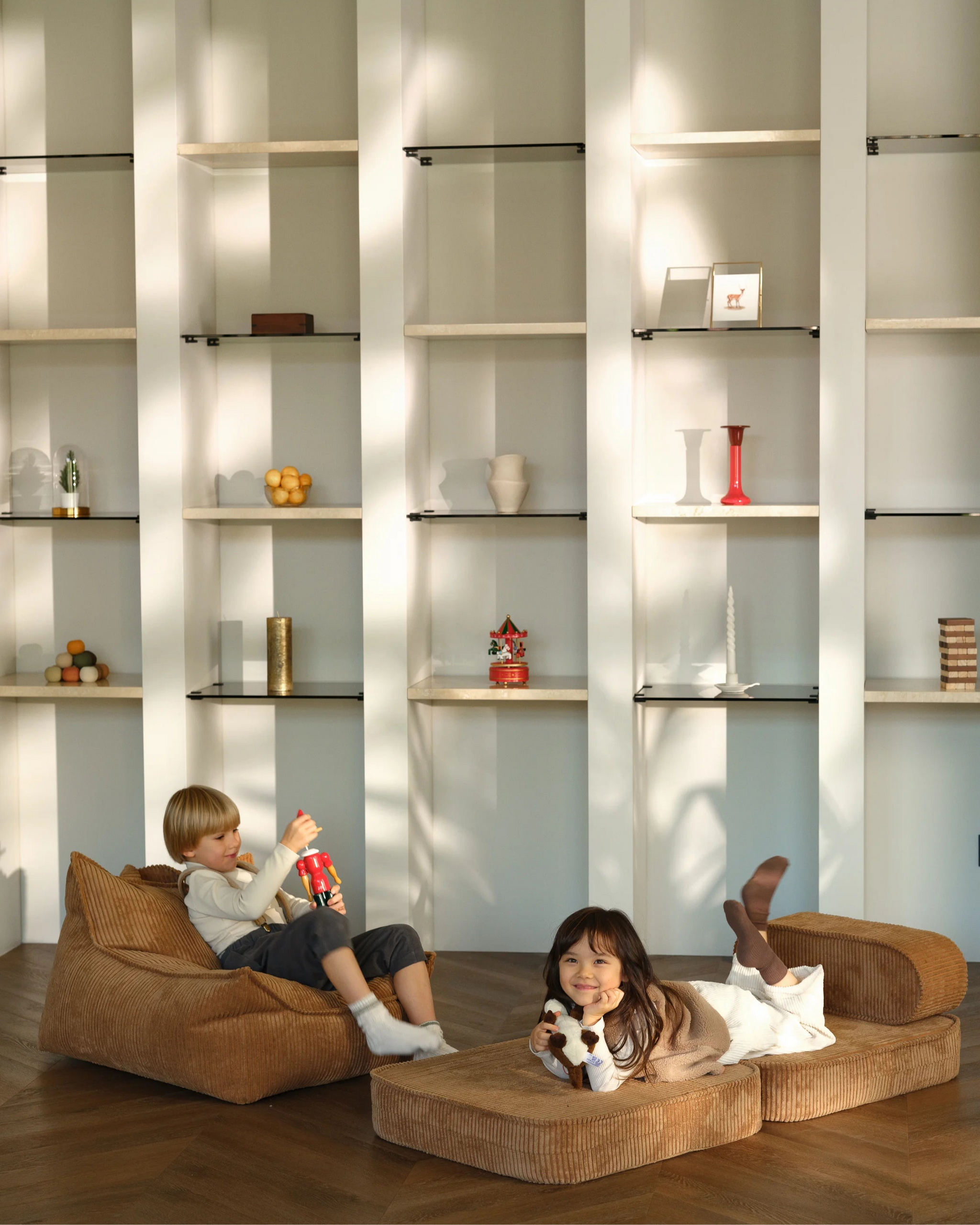 Toffee Flip Chair – Wigiwama